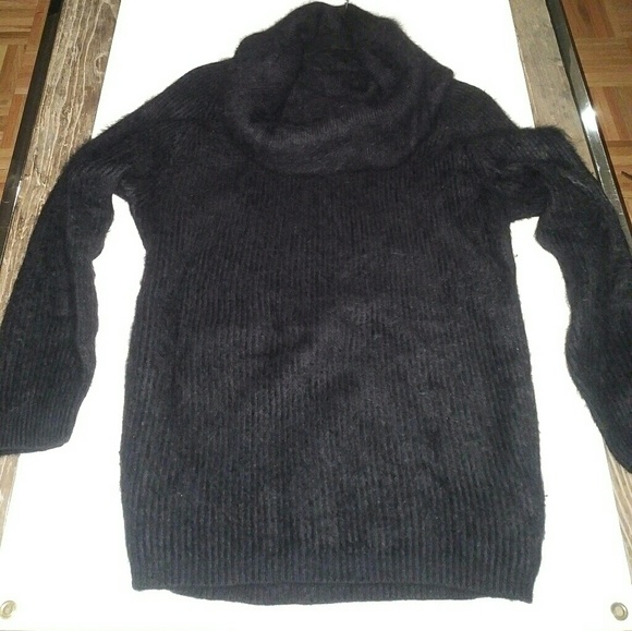 HENRI BENDEL NY sweater - Picture 1 of 4